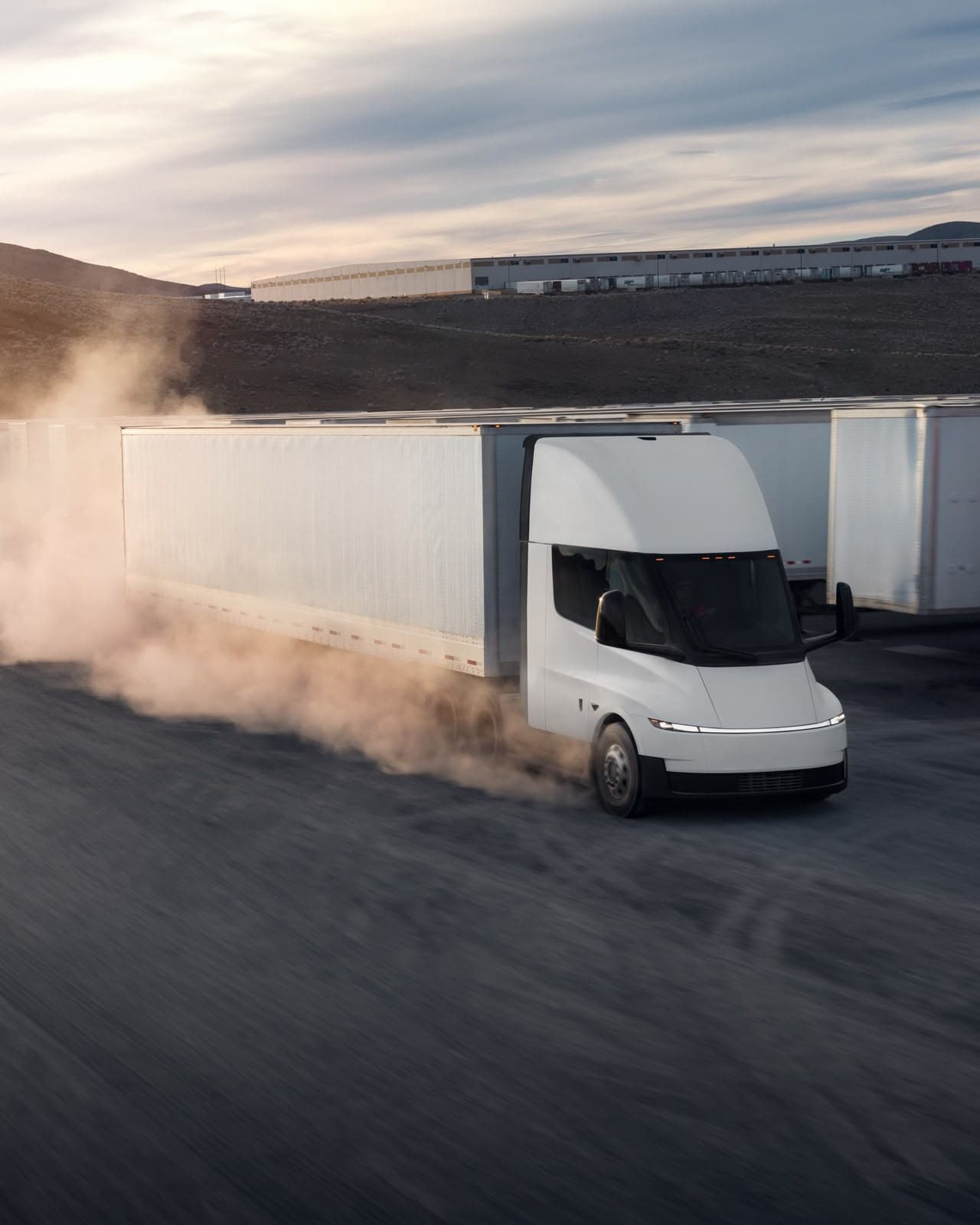 Demi Truck thumbnail 6